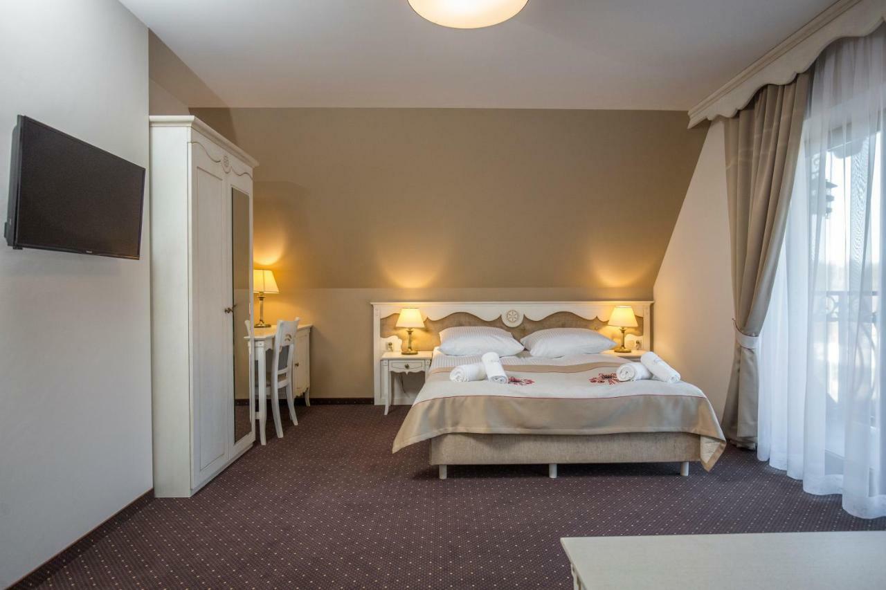 Carlina & Hotel 3*